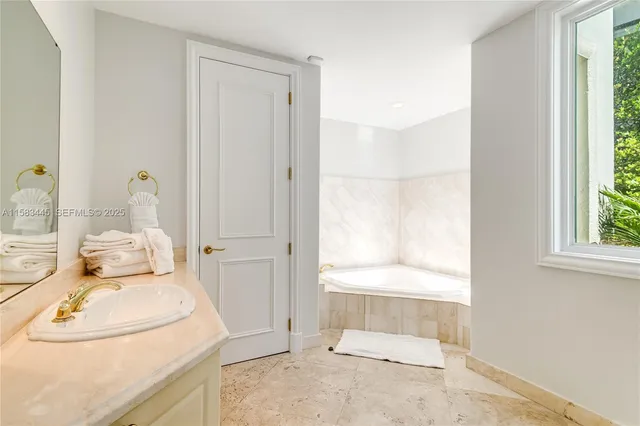 $75,000 | 709 Idlewyld Drive, Fort Lauderdale, FL 33301