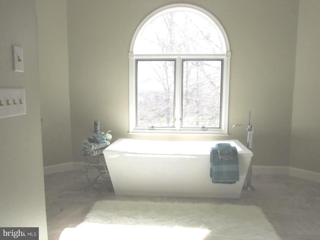 2565 Cold Spring Road Lansdale, PA 19446 - Photo 30 of 61 a bath tub sitting next to a window