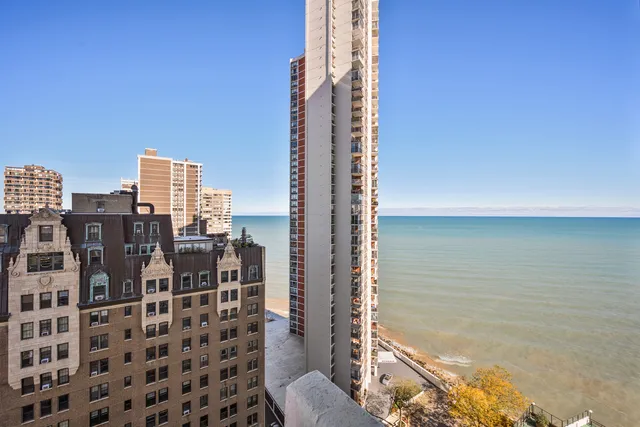 $399,898 | 6033 North Sheridan Road, Unit 18K, Chicago, IL 60660