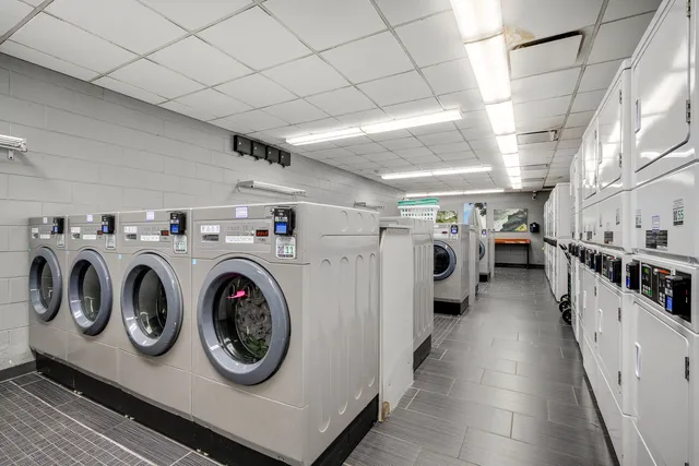 $399,898 | 6033 North Sheridan Road, Unit 18K, Chicago, IL 60660