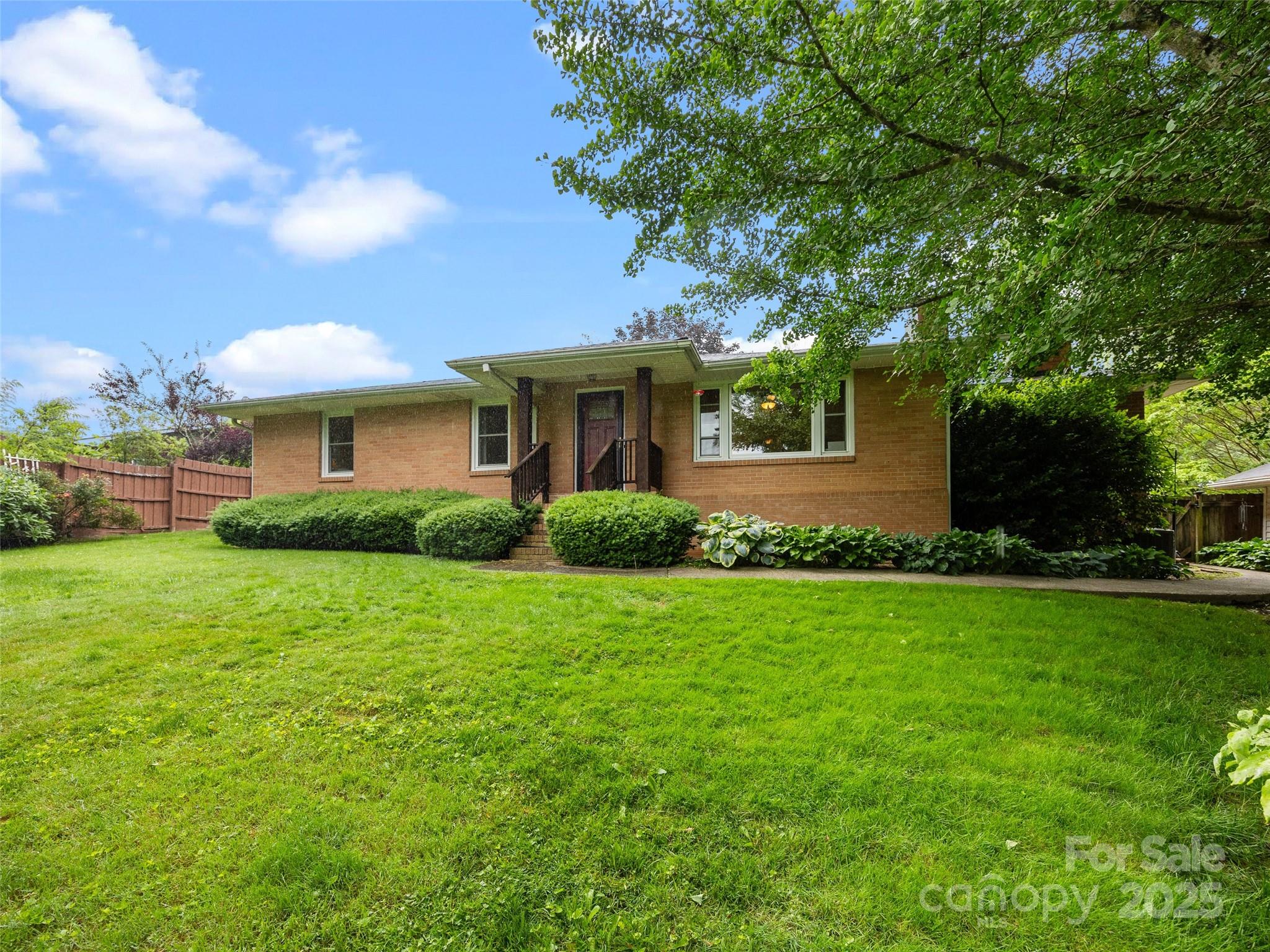 107 Edgehill Road Hendersonville, NC 28739 - Photo 2 of 48 Gallery Image 2