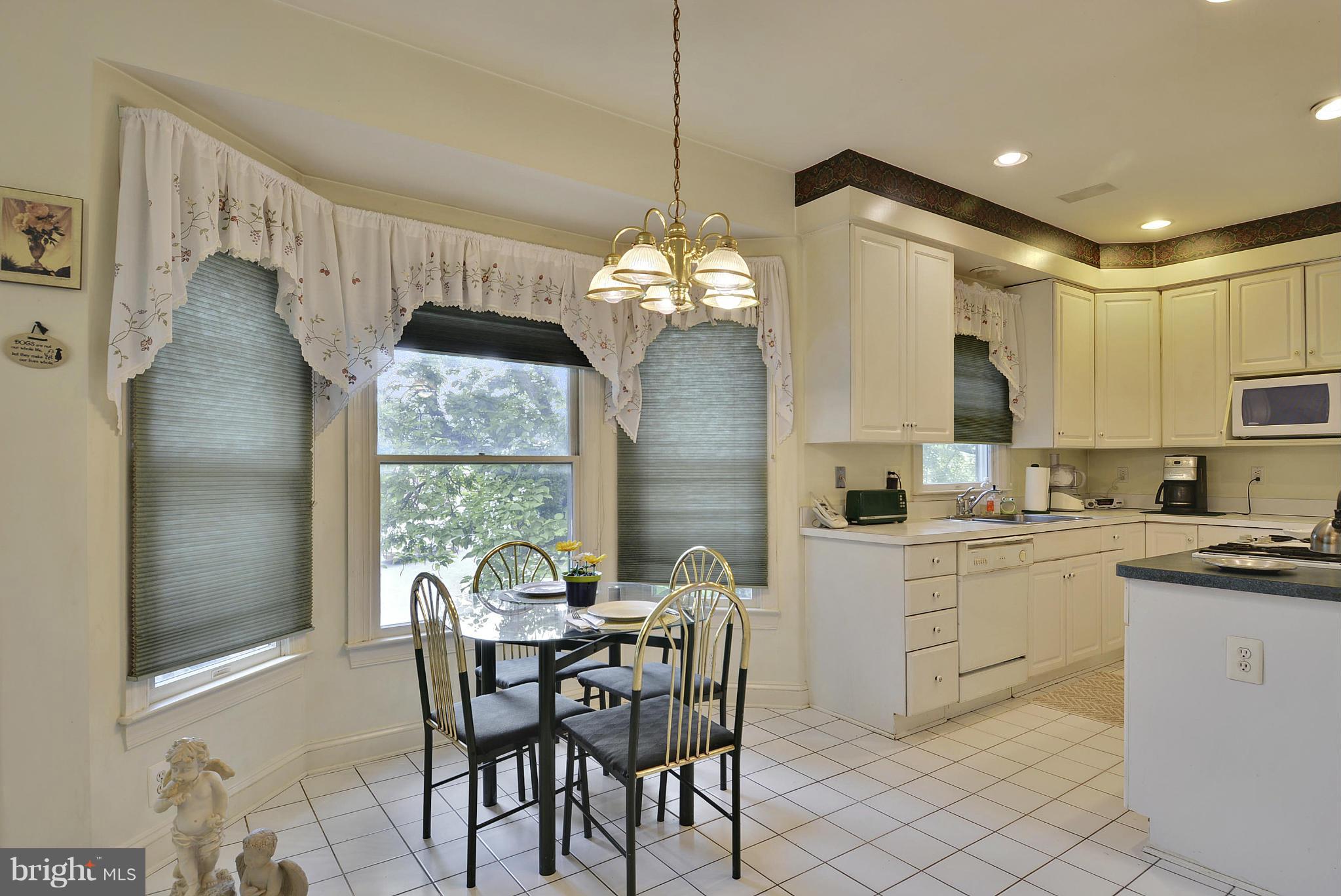 9202 Linden Grove Court Silver Spring, MD 20910 - Photo 12 of 30 Table Space in Kitchen