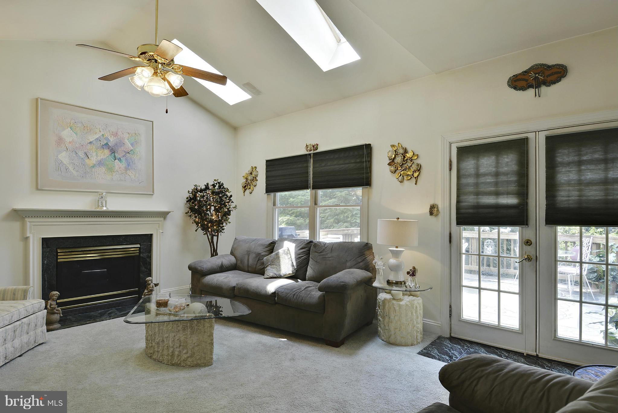 9202 Linden Grove Court Silver Spring, MD 20910 - Photo 10 of 30 Family Room