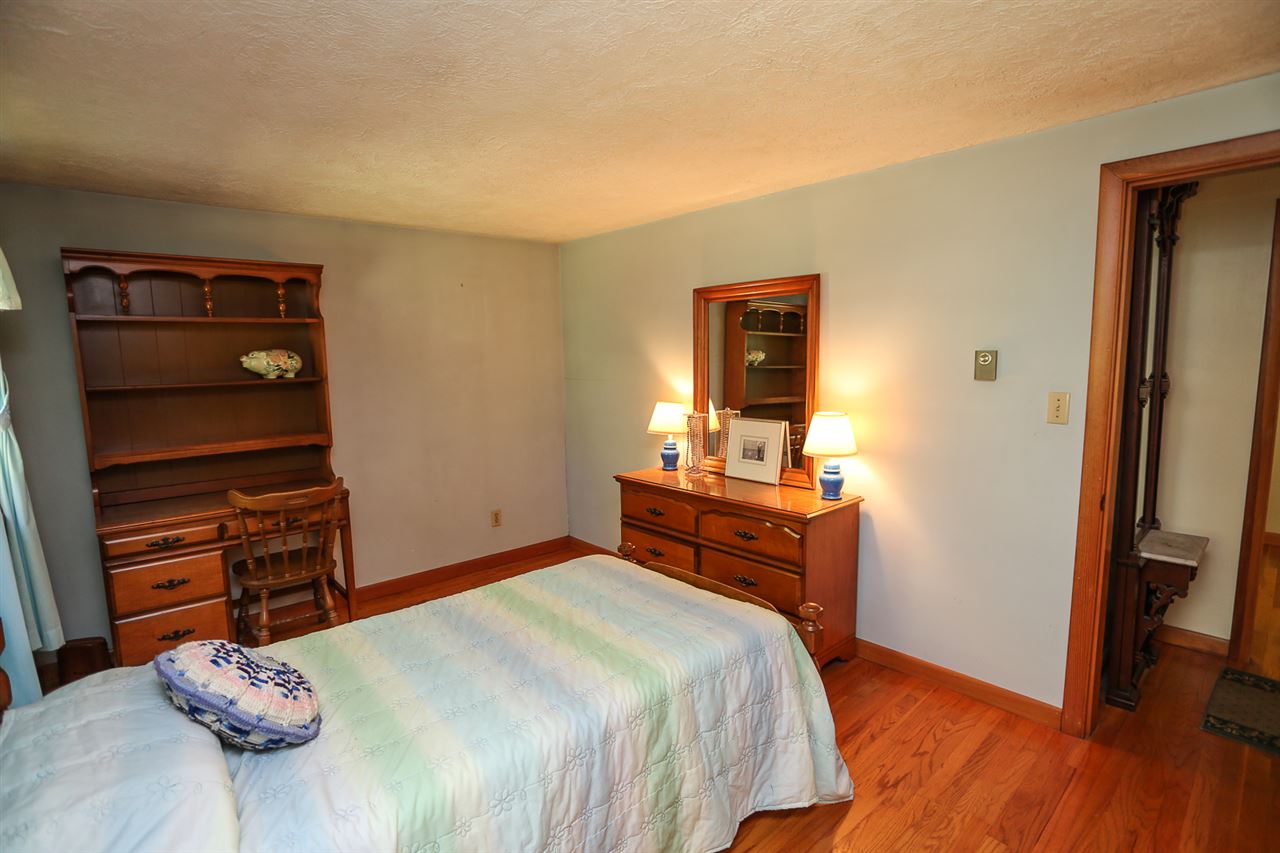 21 Goonan Road Hooksett, NH 03106 - Photo 31 of 40