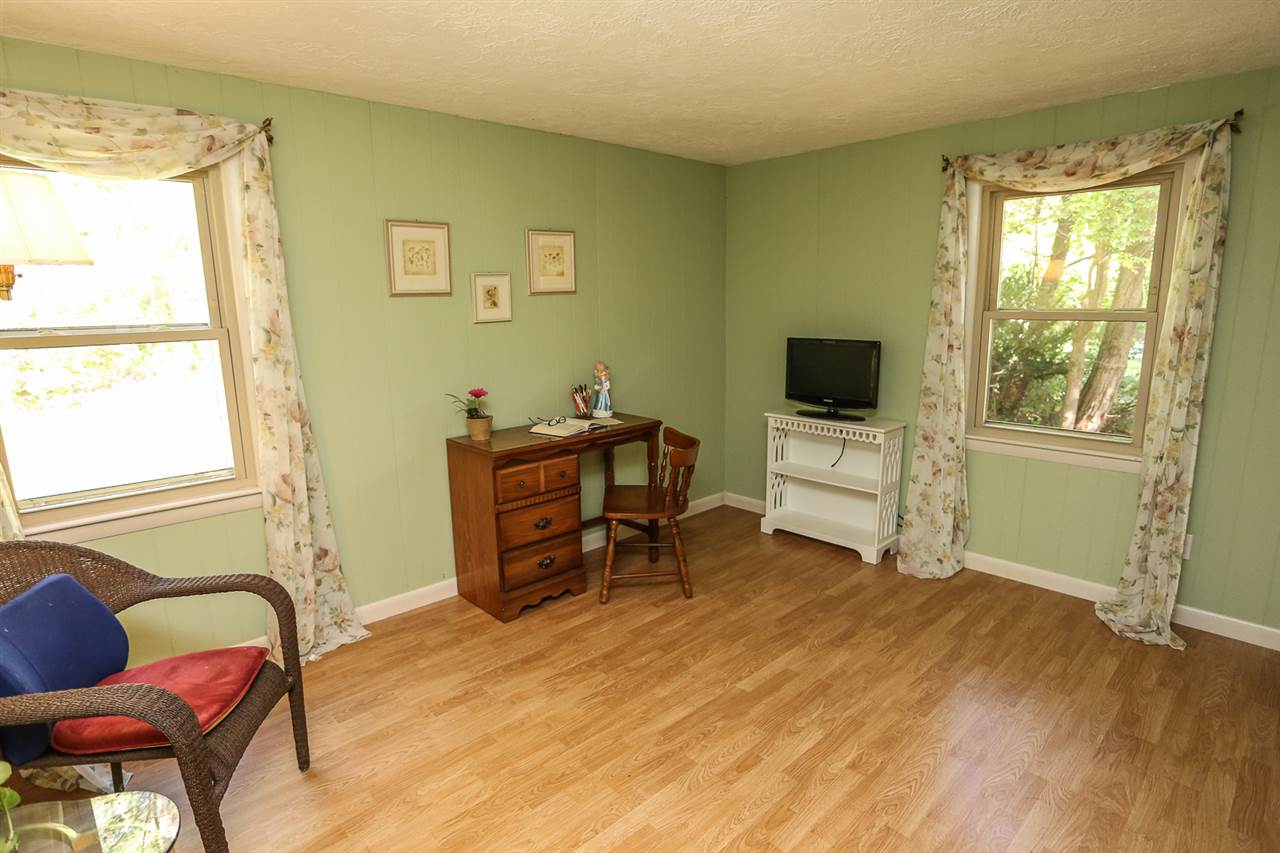 21 Goonan Road Hooksett, NH 03106 - Photo 10 of 40