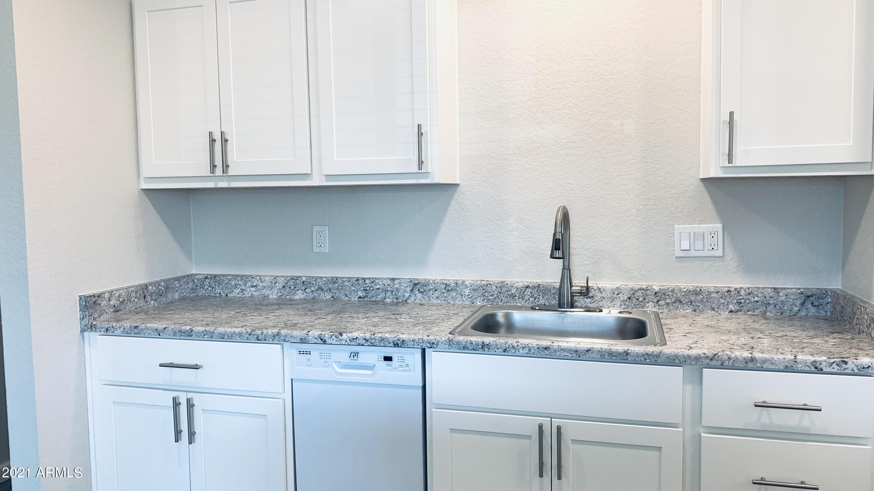 436 Hartford Road Kearny, AZ 85137 - Photo 5 of 26 IMG_6193