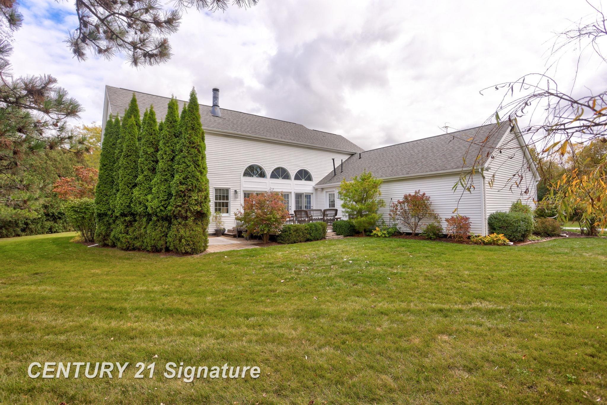 900 Stoneham Road Saginaw, MI 48638 - Photo 46 of 66 50191814-2fd1a8b0-f4f0-4957-b0b3-29b419a49725.JPG