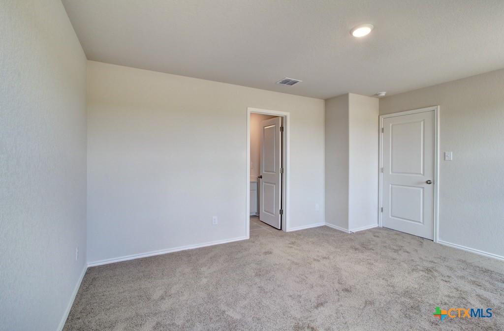 11242 Prairie Landing Converse, TX 78109 - Photo 17 of 24 a view of an empty room