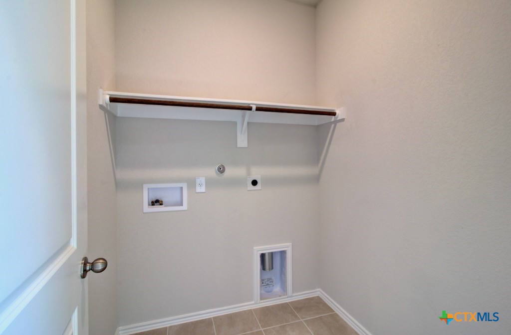 11242 Prairie Landing Converse, TX 78109 - Photo 9 of 24 a view of utility room