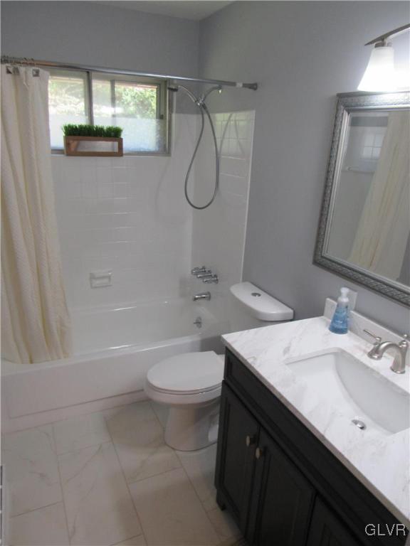 1761 Hampton Road Bethlehem, PA 18020 - Photo 7 of 16 Gallery Image 7