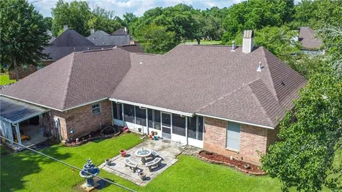 $370,000 | 37161 Shadow Court, Prairieville, LA 70769