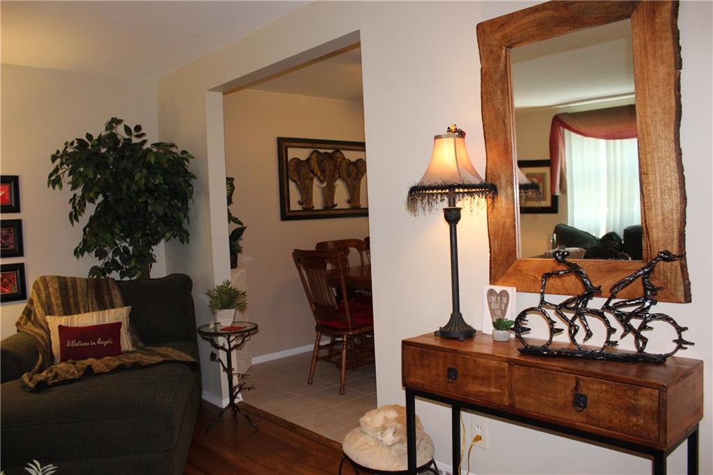 469 Tivoli Road Pittsburgh, PA 15239 - Photo 11 of 25 Gallery Image 11