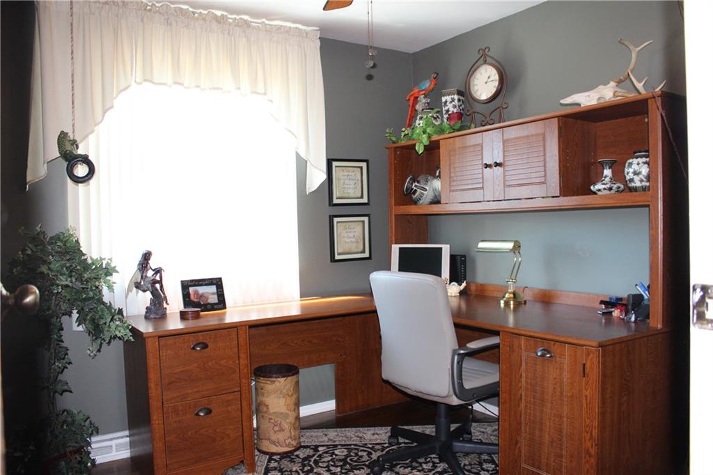 469 Tivoli Road Pittsburgh, PA 15239 - Photo 14 of 25 Gallery Image 14