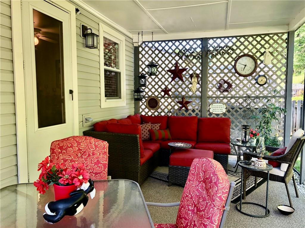 469 Tivoli Road Pittsburgh, PA 15239 - Photo 23 of 25 Gallery Image 23