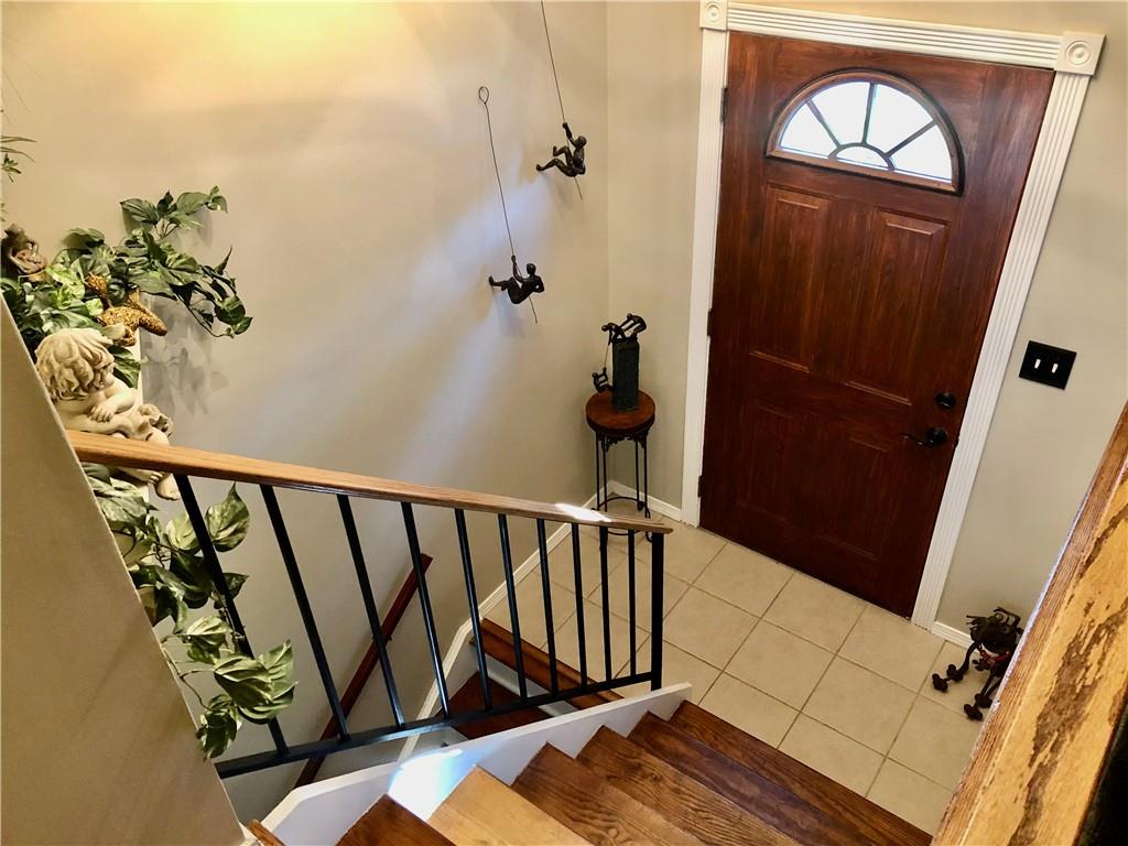 469 Tivoli Road Pittsburgh, PA 15239 - Photo 5 of 25 Gallery Image 5