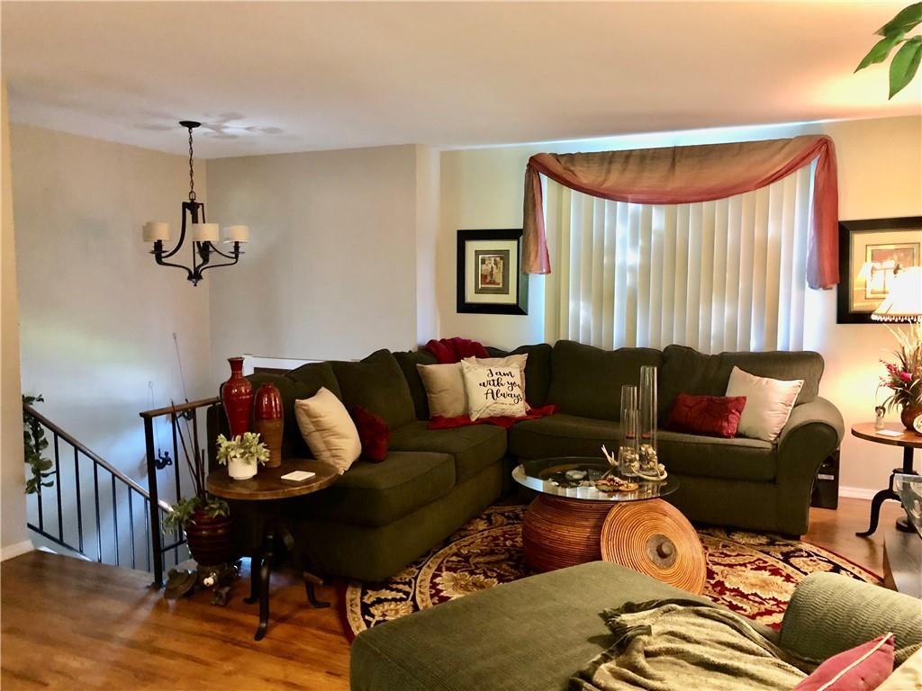 469 Tivoli Road Pittsburgh, PA 15239 - Photo 7 of 25 Gallery Image 7