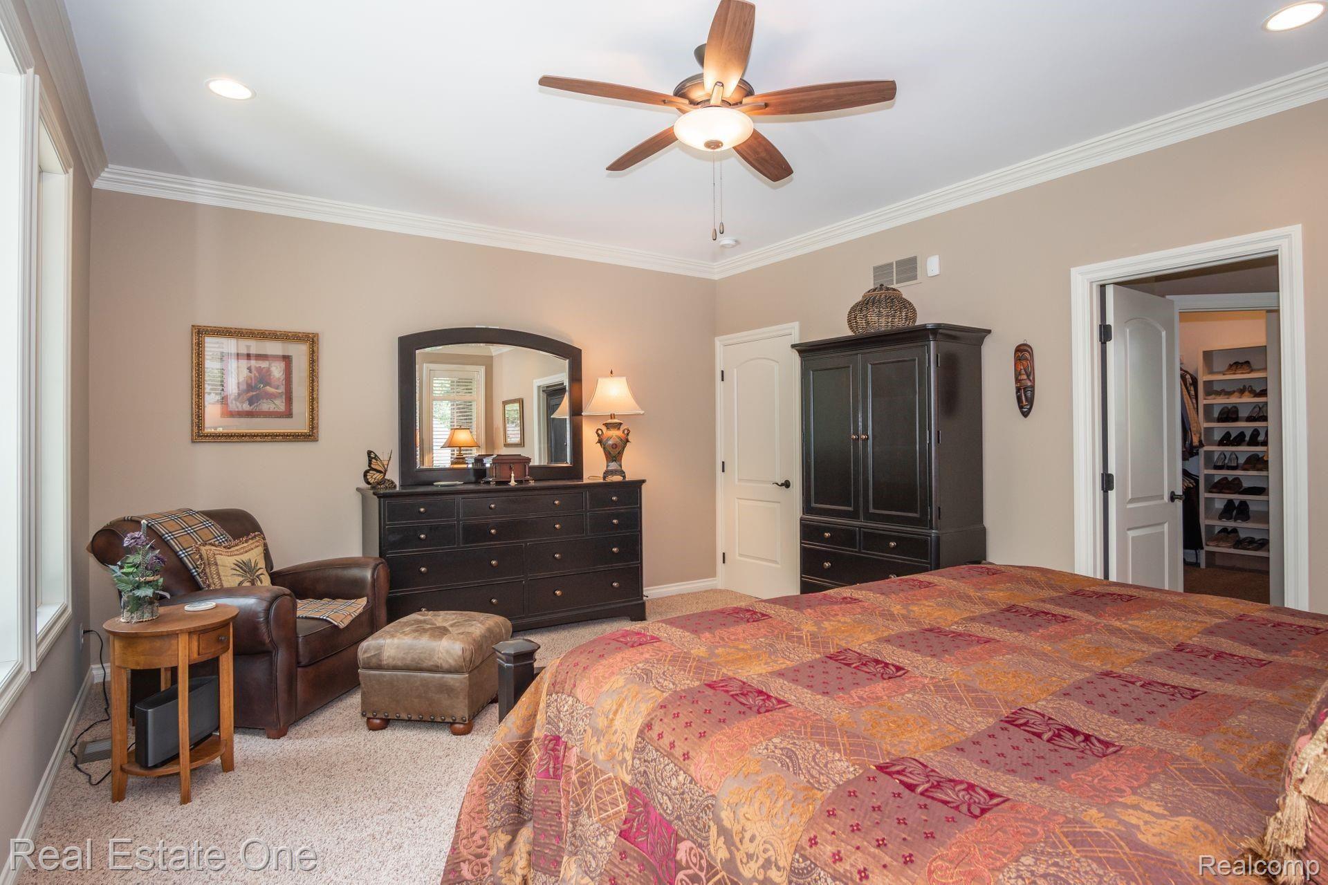 9091 Northpointe Ridge Brighton, MI 48114 - Photo 25 of 56 Owners suite