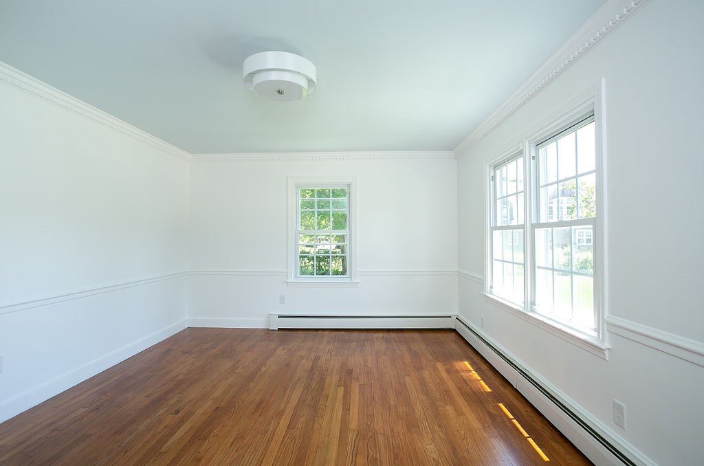 124 Harrison Avenue Newport, RI 02840 - Photo 13 of 48