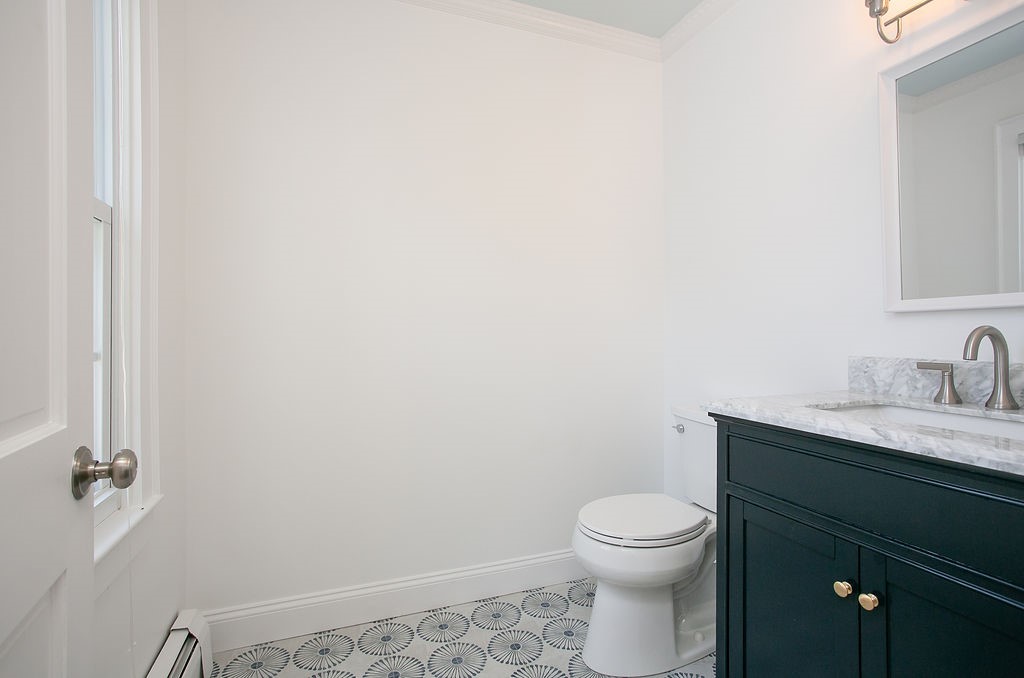 124 Harrison Avenue Newport, RI 02840 - Photo 15 of 48