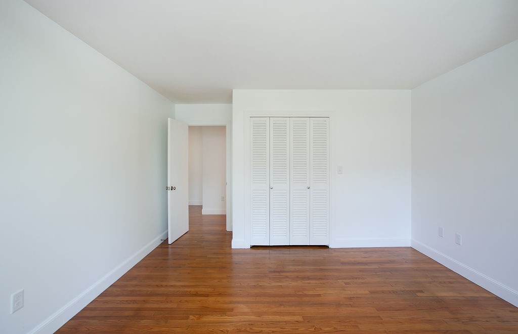 124 Harrison Avenue Newport, RI 02840 - Photo 19 of 48