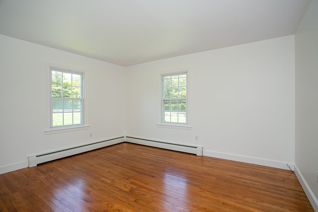 124 Harrison Avenue Newport, RI 02840 - Photo 22 of 48