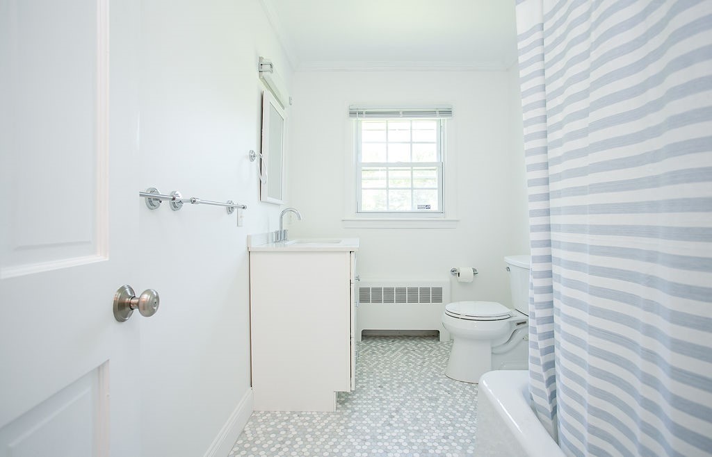 124 Harrison Avenue Newport, RI 02840 - Photo 24 of 48