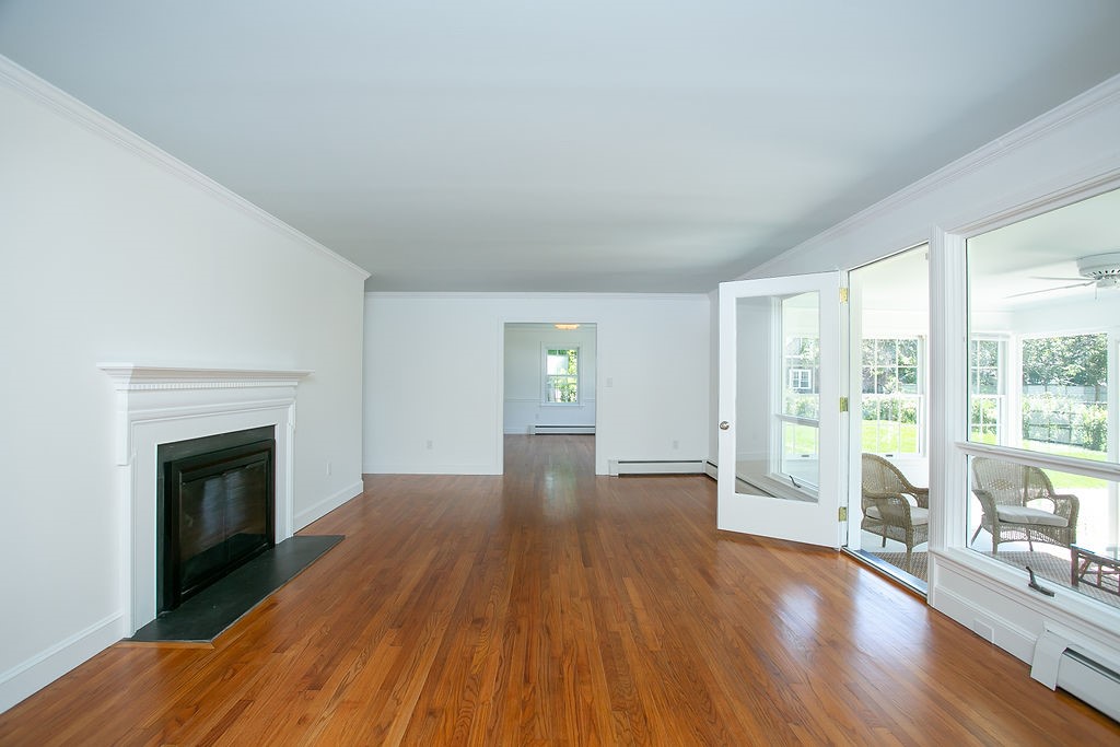 124 Harrison Avenue Newport, RI 02840 - Photo 26 of 48