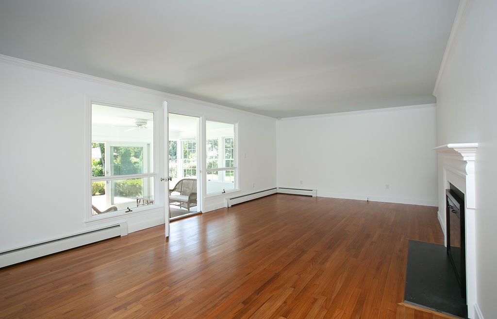 124 Harrison Avenue Newport, RI 02840 - Photo 6 of 48