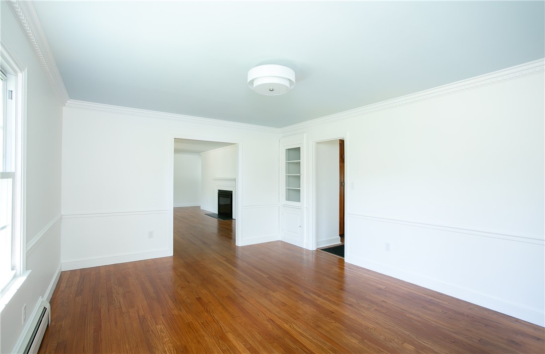 124 Harrison Avenue Newport, RI 02840 - Photo 8 of 48