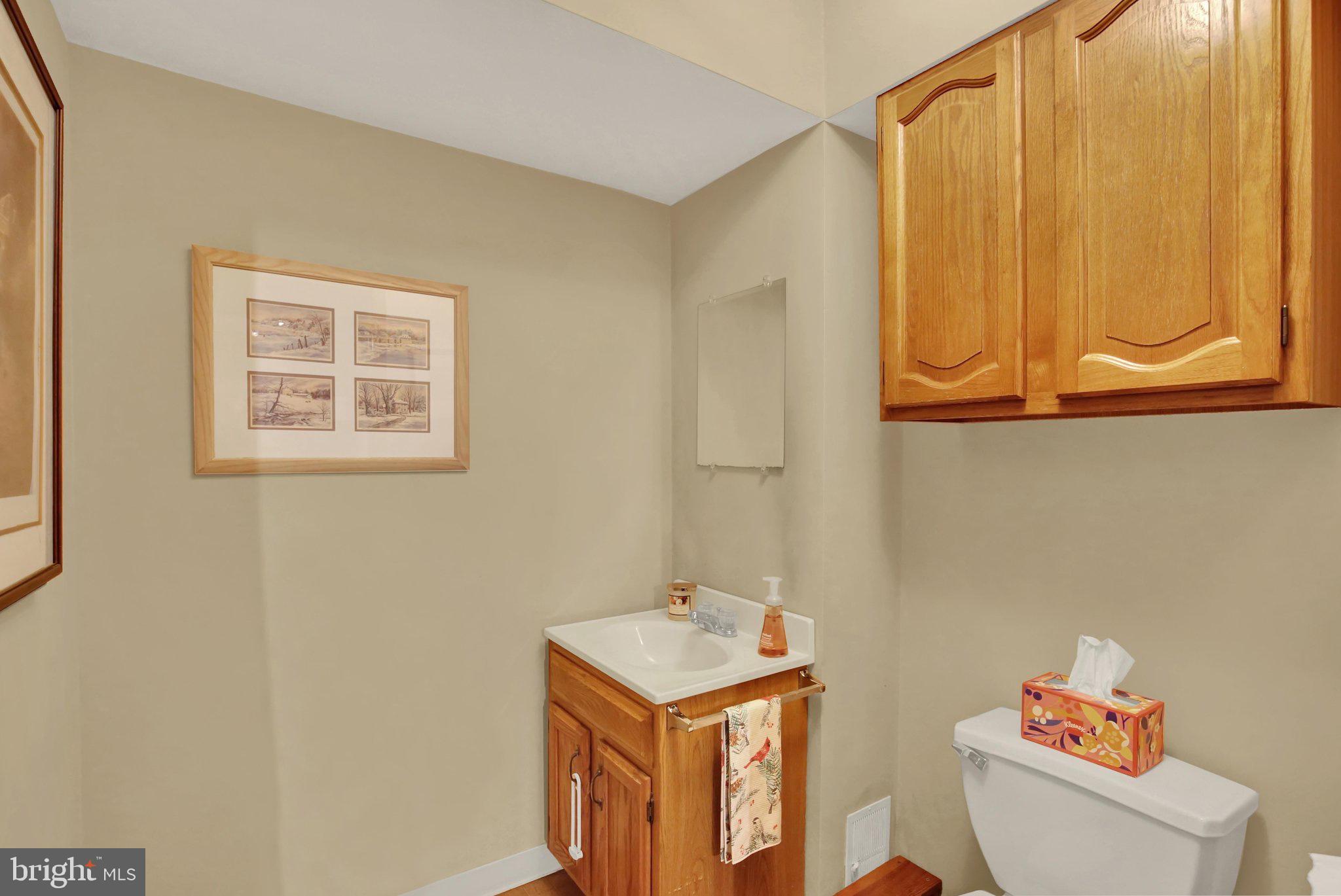 2010 Gross Road Pottstown, PA 19464 - Photo 32 of 62 First Floor Powder Room