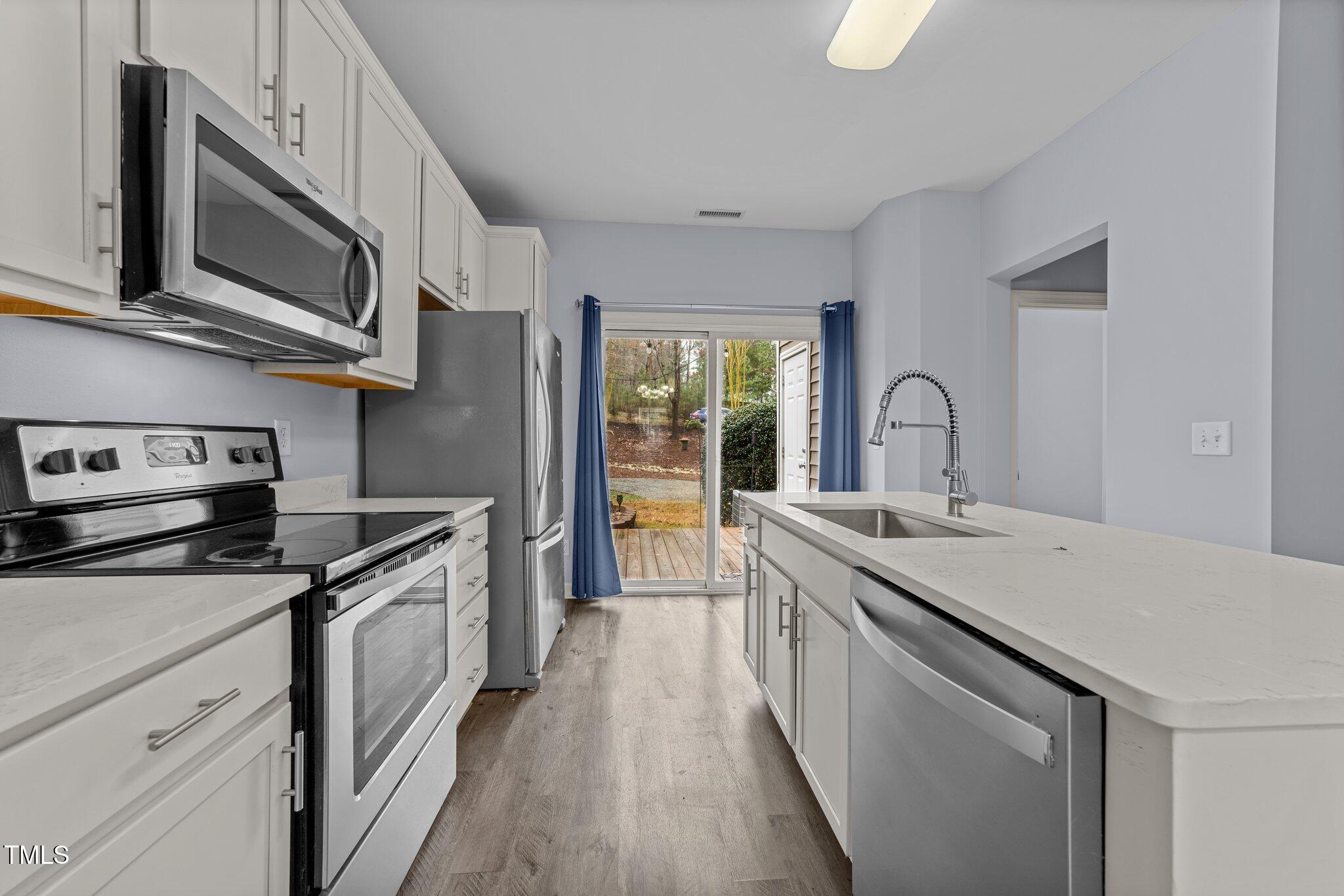 8807 Orchard Grove Way Raleigh, NC 27612 - Photo 10 of 31 11-web-or-mls-3D5A0274