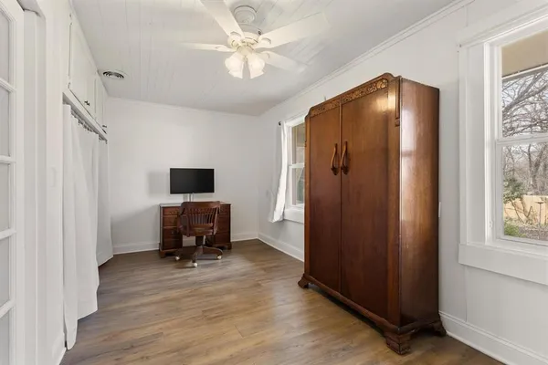 $449,900 | 1053 Paradise Cove Road, Pottsboro, TX 75076