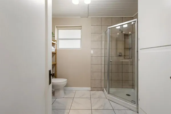 $449,900 | 1053 Paradise Cove Road, Pottsboro, TX 75076