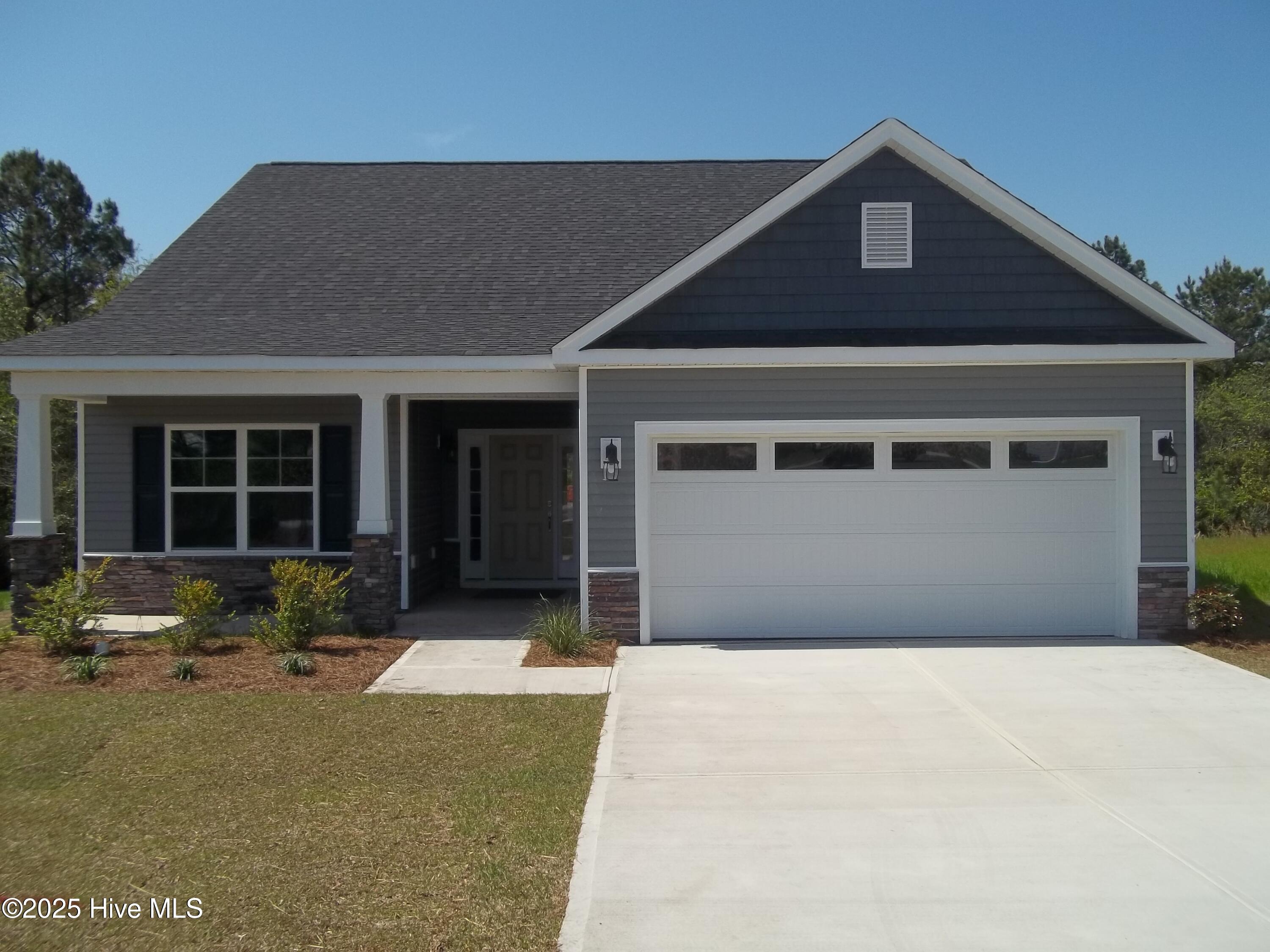207 Balustrade Way Hampstead, NC 28443 - Photo 1 of 37 100_6261