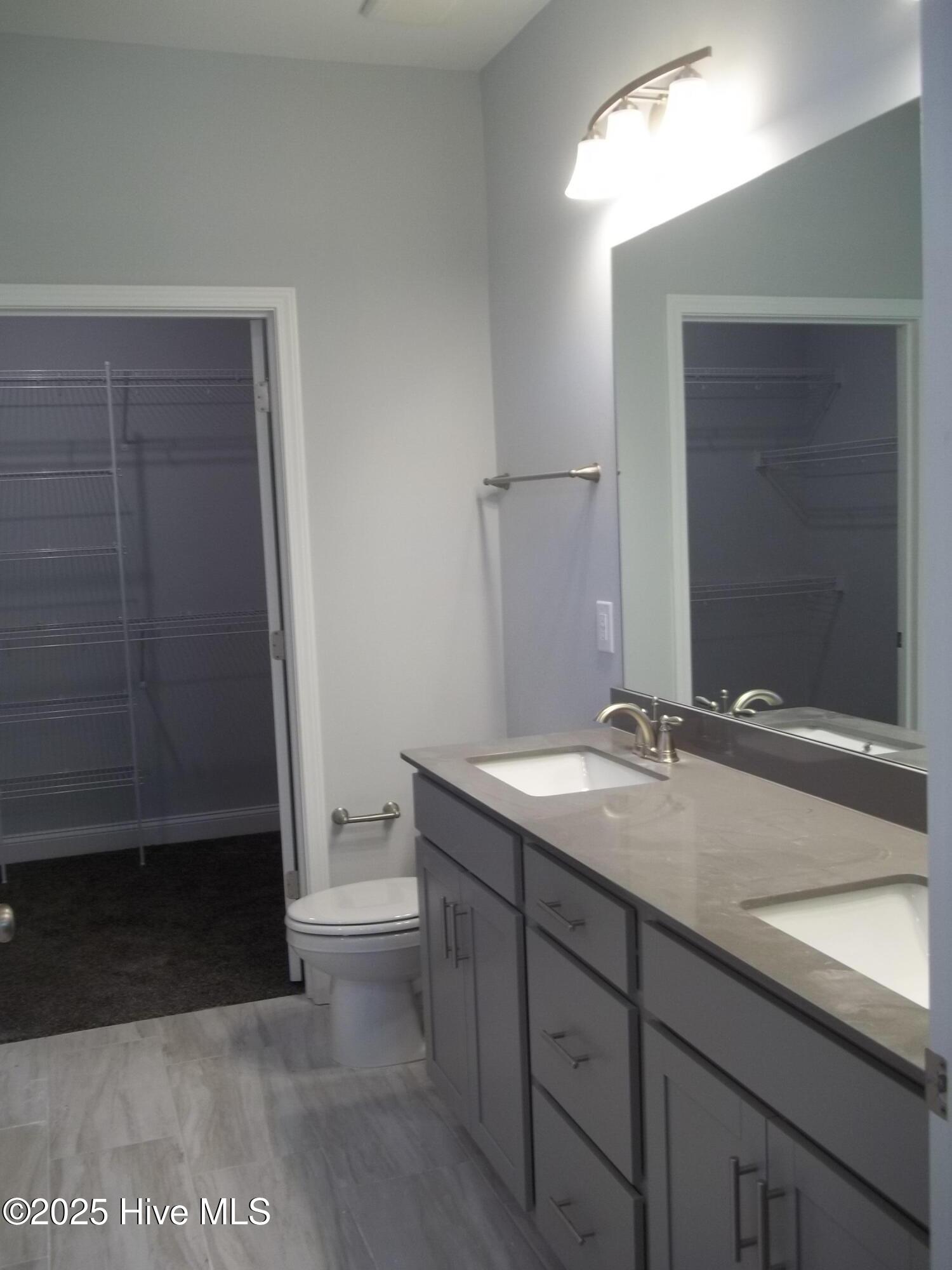 207 Balustrade Way Hampstead, NC 28443 - Photo 13 of 37 100_6274