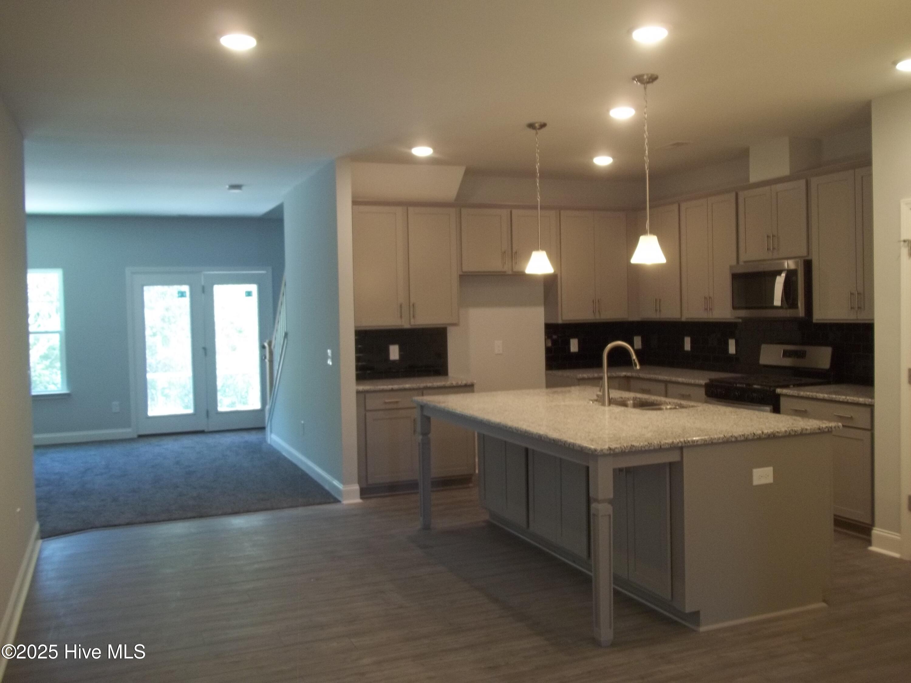 207 Balustrade Way Hampstead, NC 28443 - Photo 6 of 37 100_6270