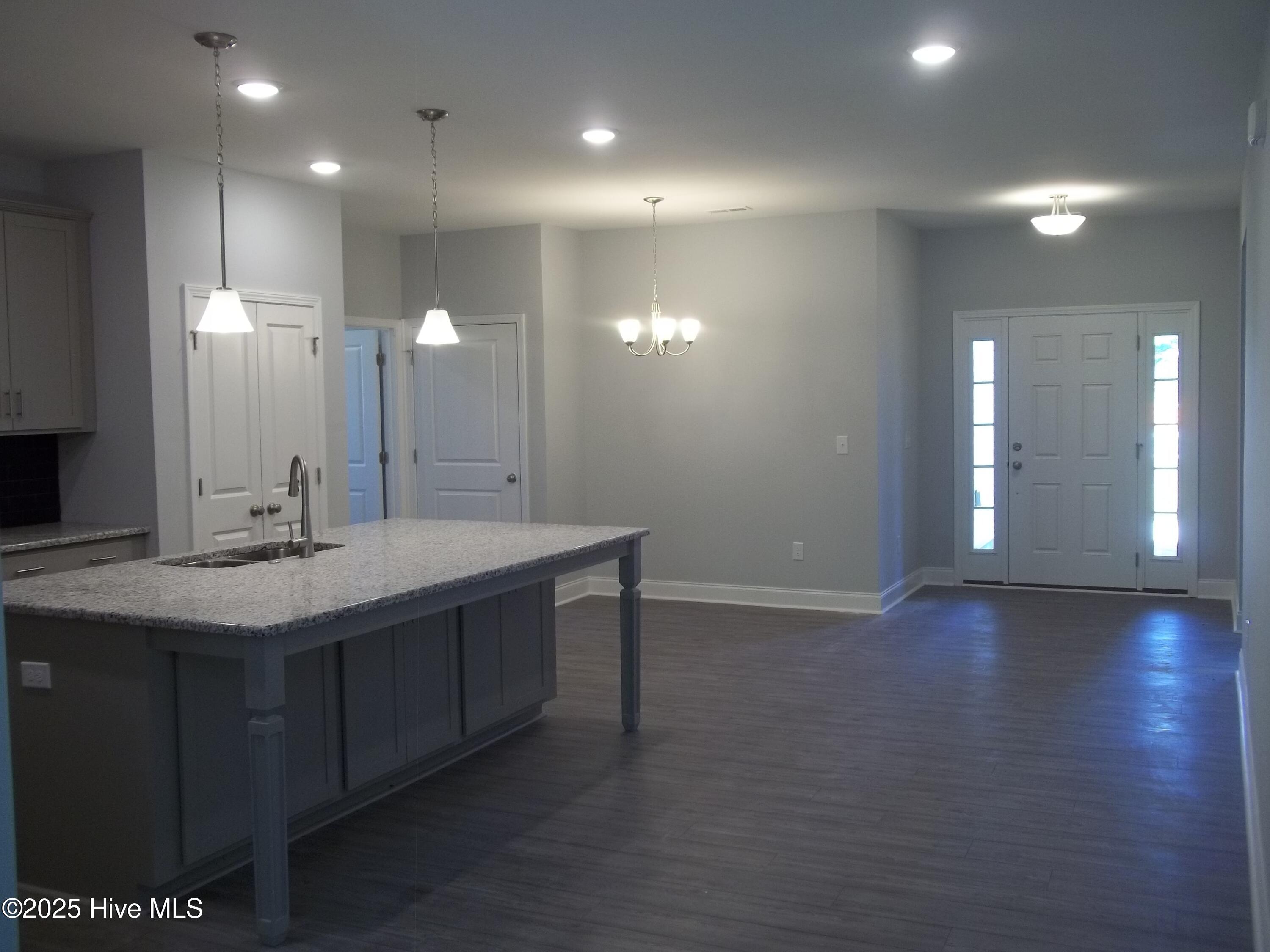 207 Balustrade Way Hampstead, NC 28443 - Photo 9 of 37 100_6272