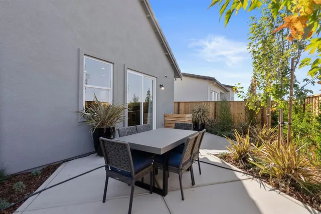 $750,900 | 3360 Houser Court, Davis, CA 95616