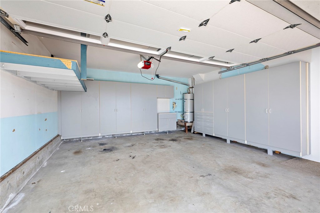 508 Seaview Street Laguna Beach, CA 92651 - Photo 26 of 28 a view of a garage