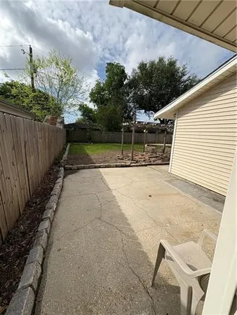 $2,200 | 1912 Concord Road, Terrytown, LA 70056