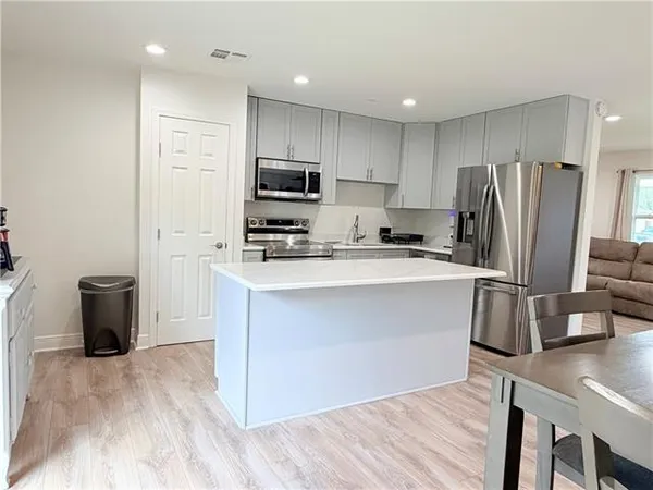 $2,300 | 1912 Concord Road, Terrytown, LA 70056