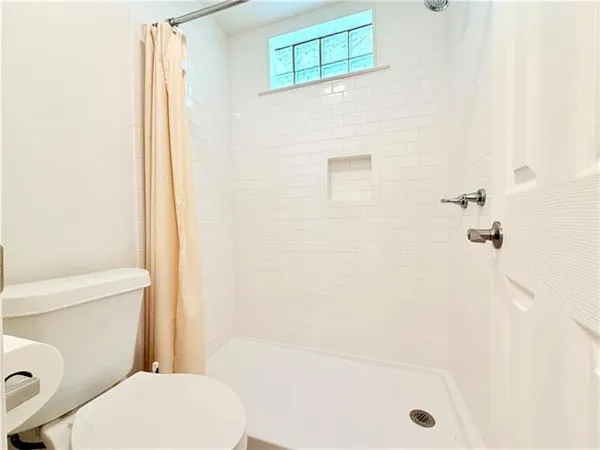 $2,300 | 1912 Concord Road, Terrytown, LA 70056