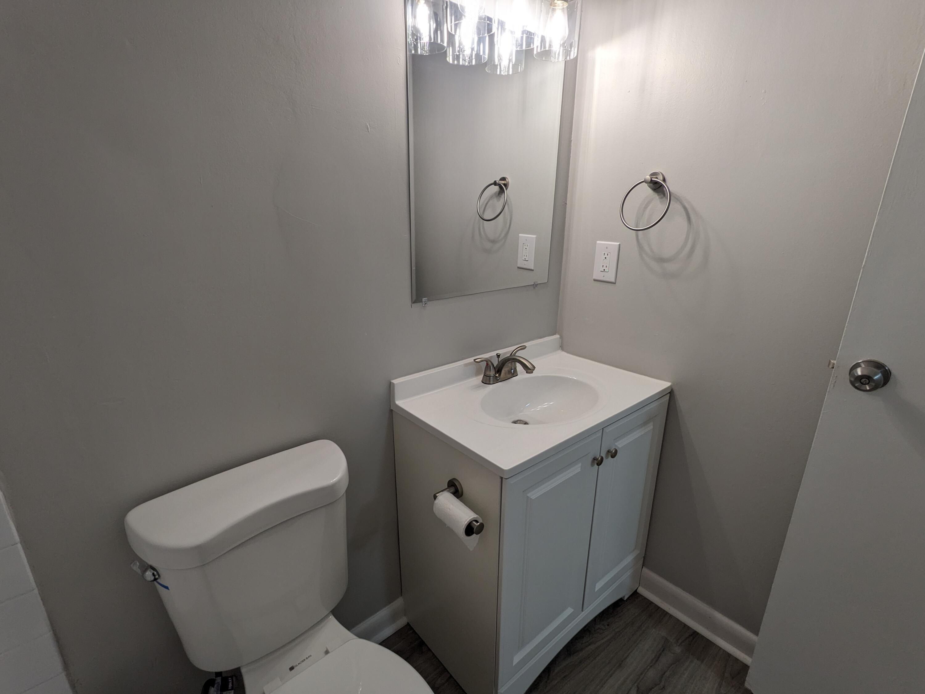 3332 Hillis Road Augusta, GA 30906 - Photo 22 of 32 Bathroom 2