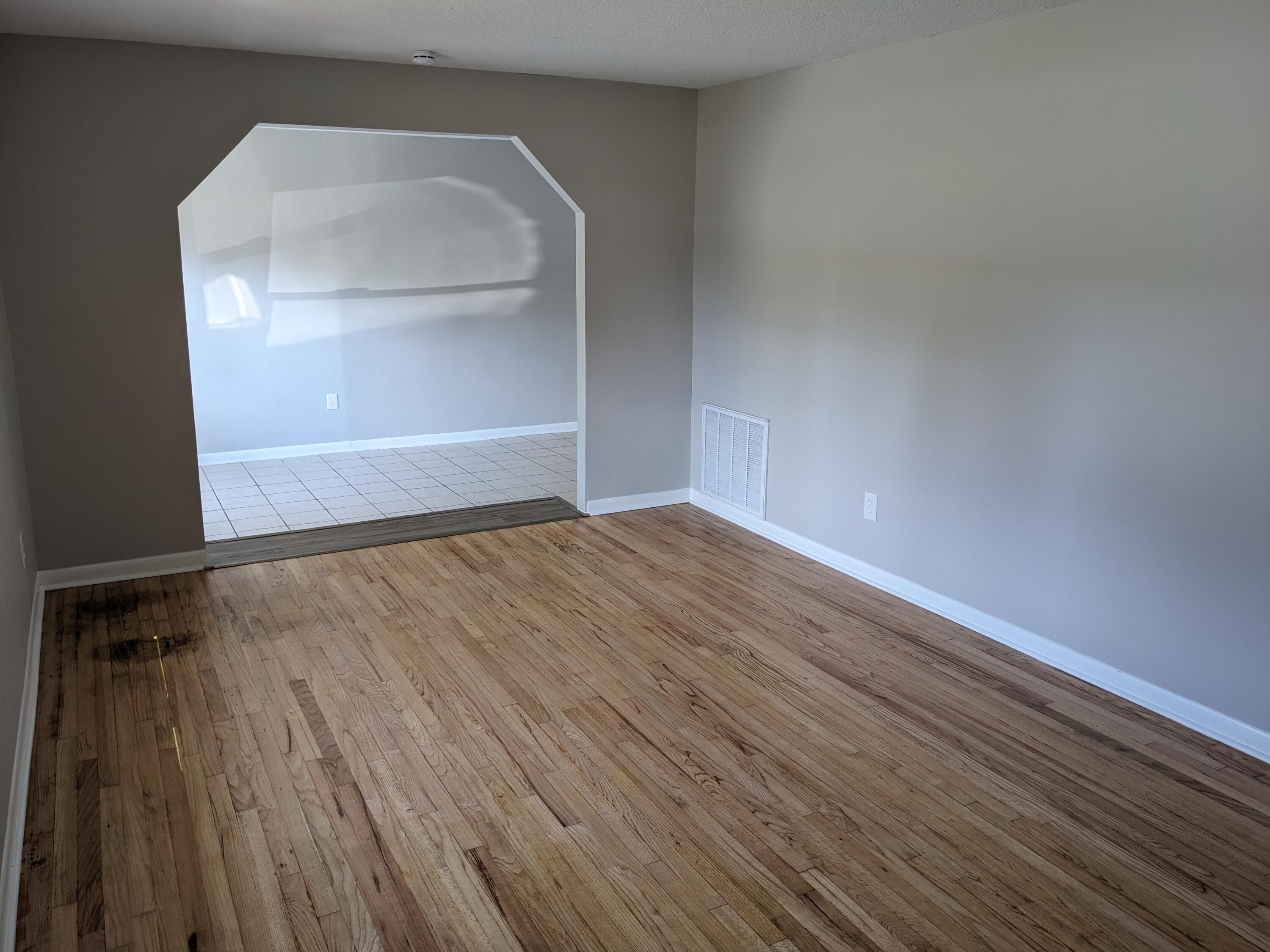 3332 Hillis Road Augusta, GA 30906 - Photo 5 of 32 living room