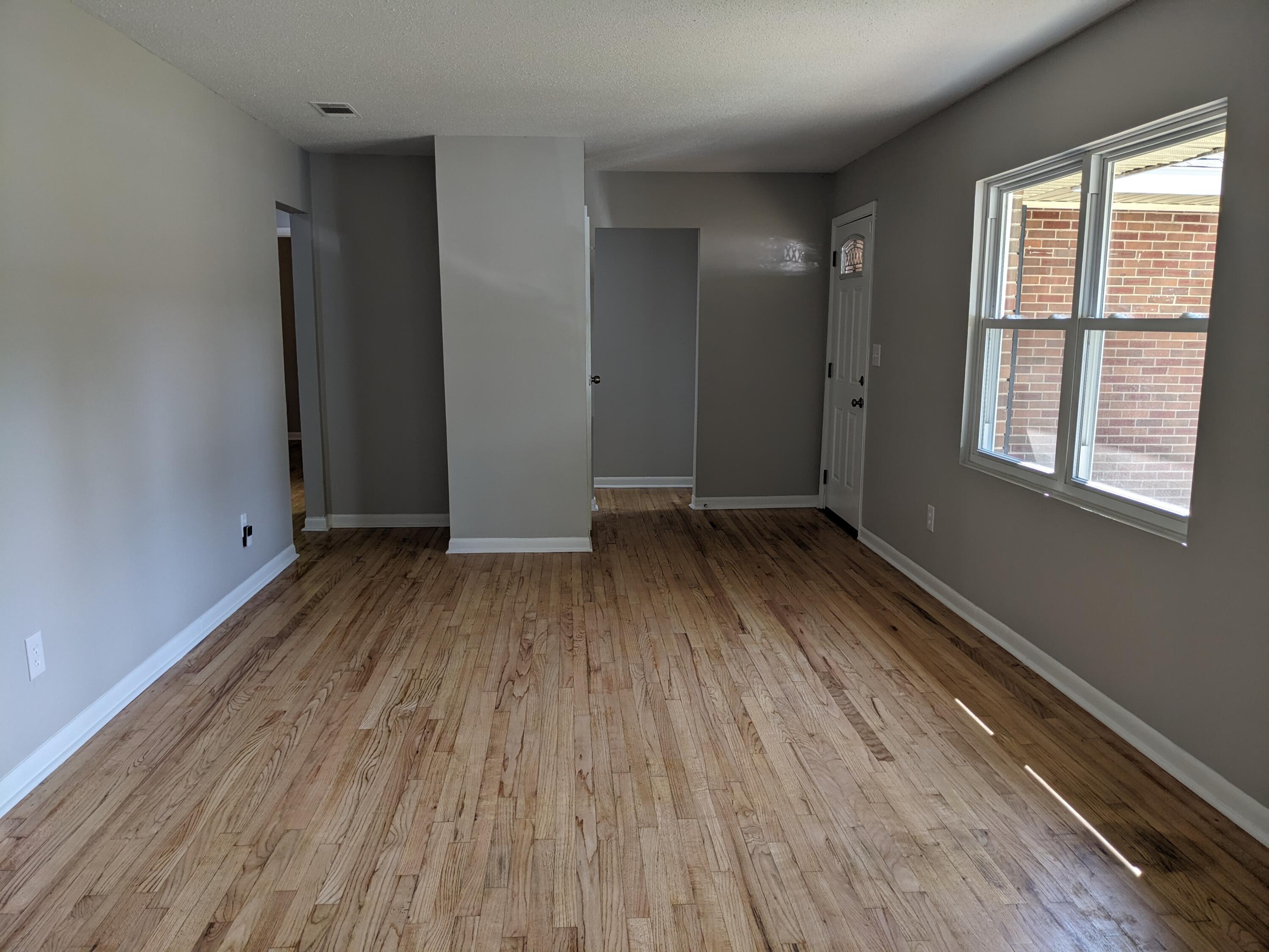 3332 Hillis Road Augusta, GA 30906 - Photo 7 of 32 Living room