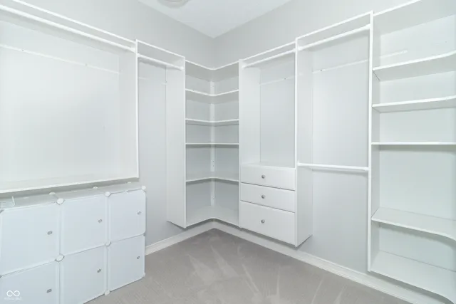 $405,000 | 707 Fairington Way, Alexandria, IN 46001