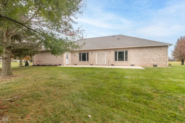 $405,000 | 707 Fairington Way, Alexandria, IN 46001
