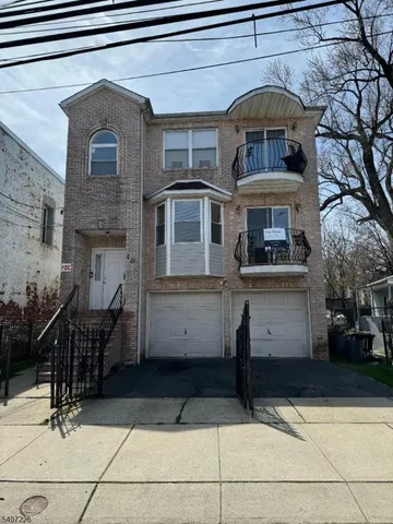 $2,450 | 40 11th Avenue West, Unit 2, Newark, NJ 07107