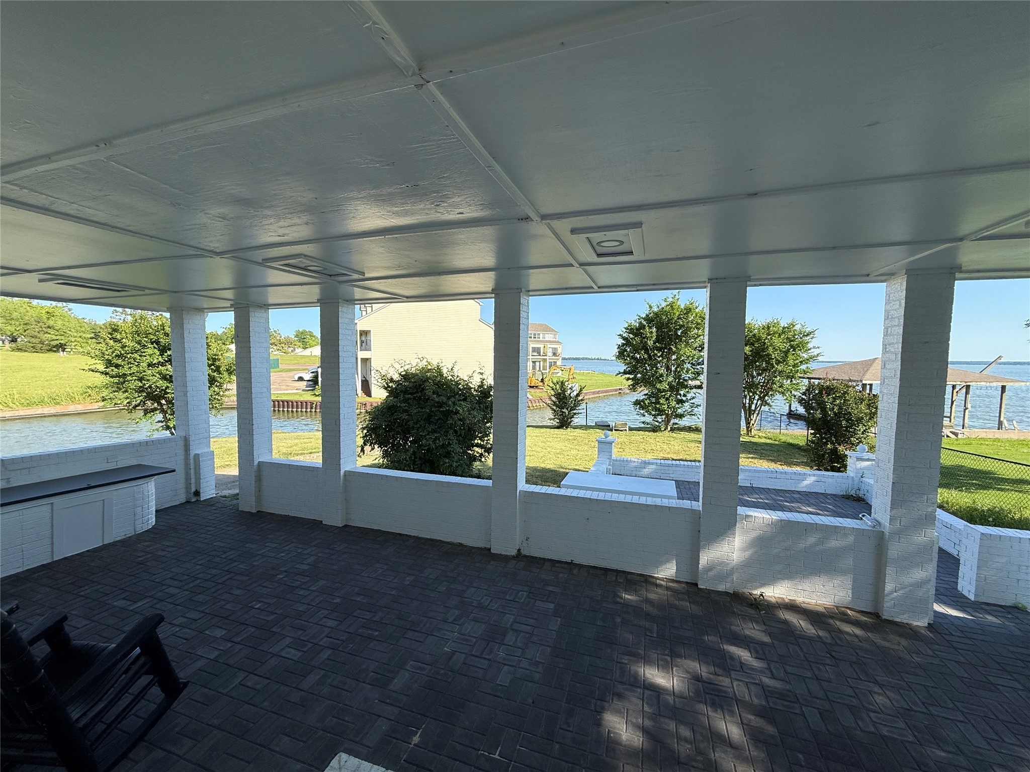 175 Heather Lane Livingston, TX 77351 - Photo 9 of 12 a view of an empty room and window