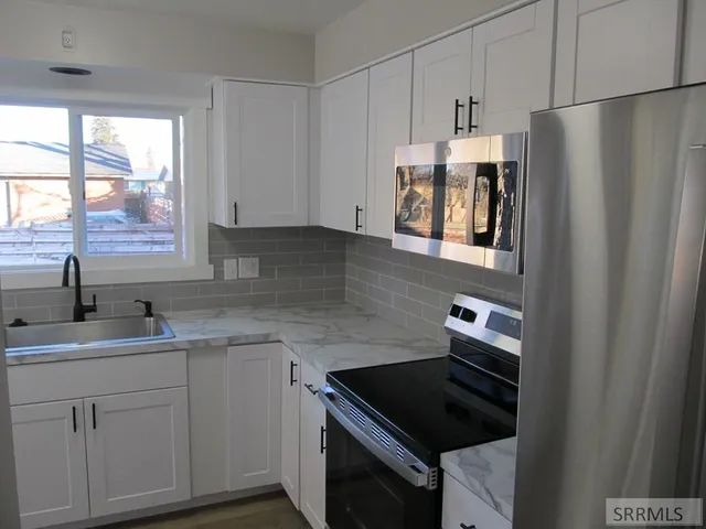 $345,000 | 1875 Falcon Drive, Idaho Falls, ID 83406